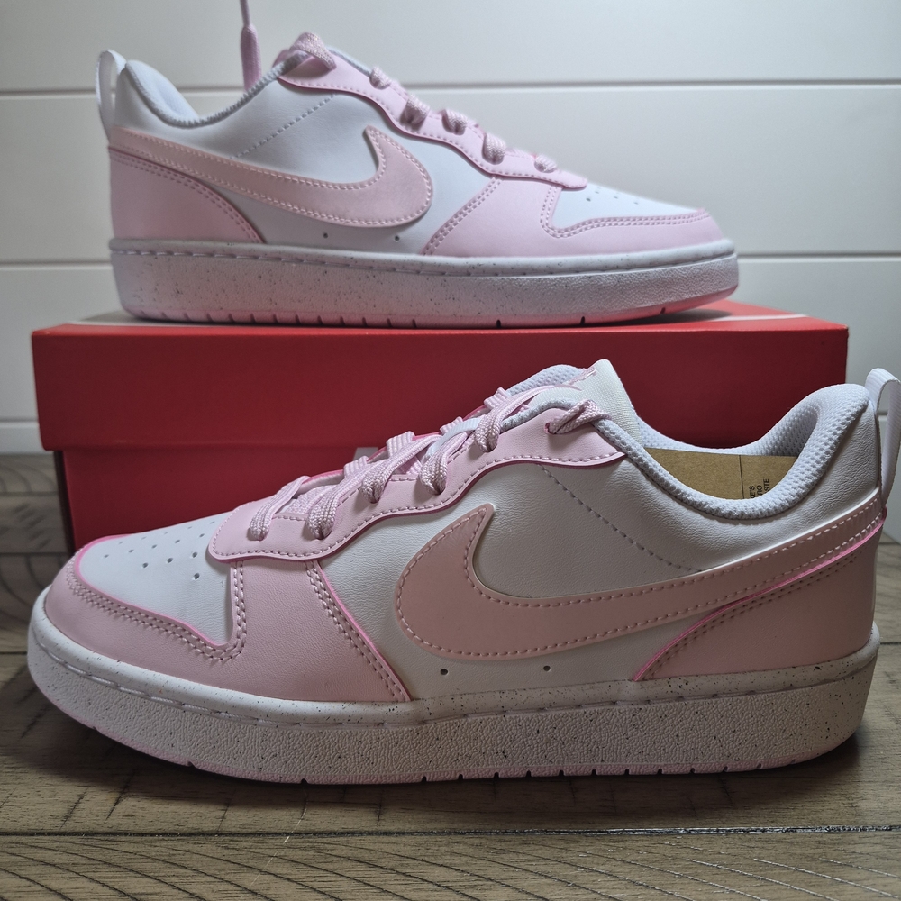 Nike Low-Top Trainer 6.5Y Brand New - Pink/White Glitter Laces